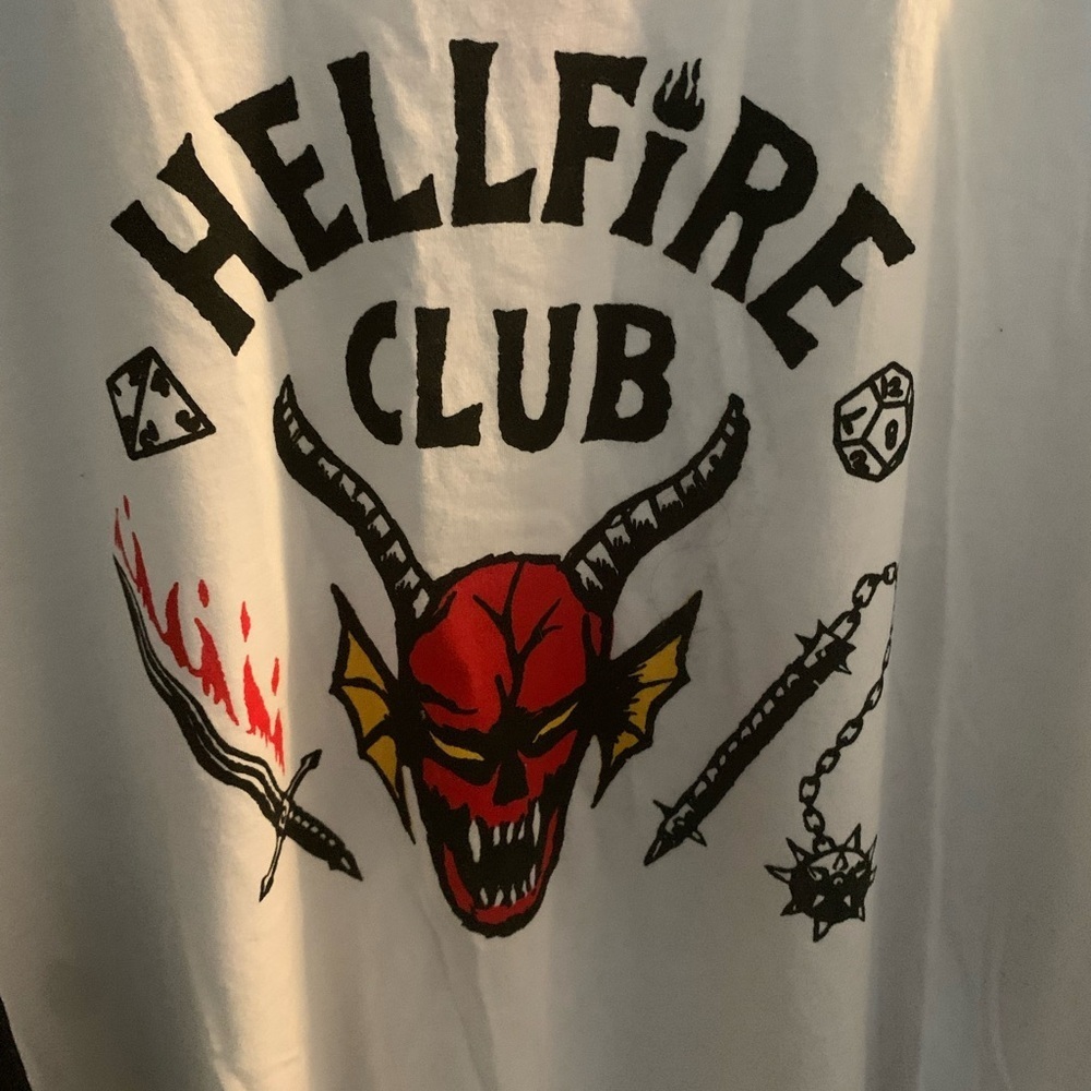 NWOT Stranger Things Hellfire Club Baseball T-Shirt, Adult 2X - Picture 2 of 5